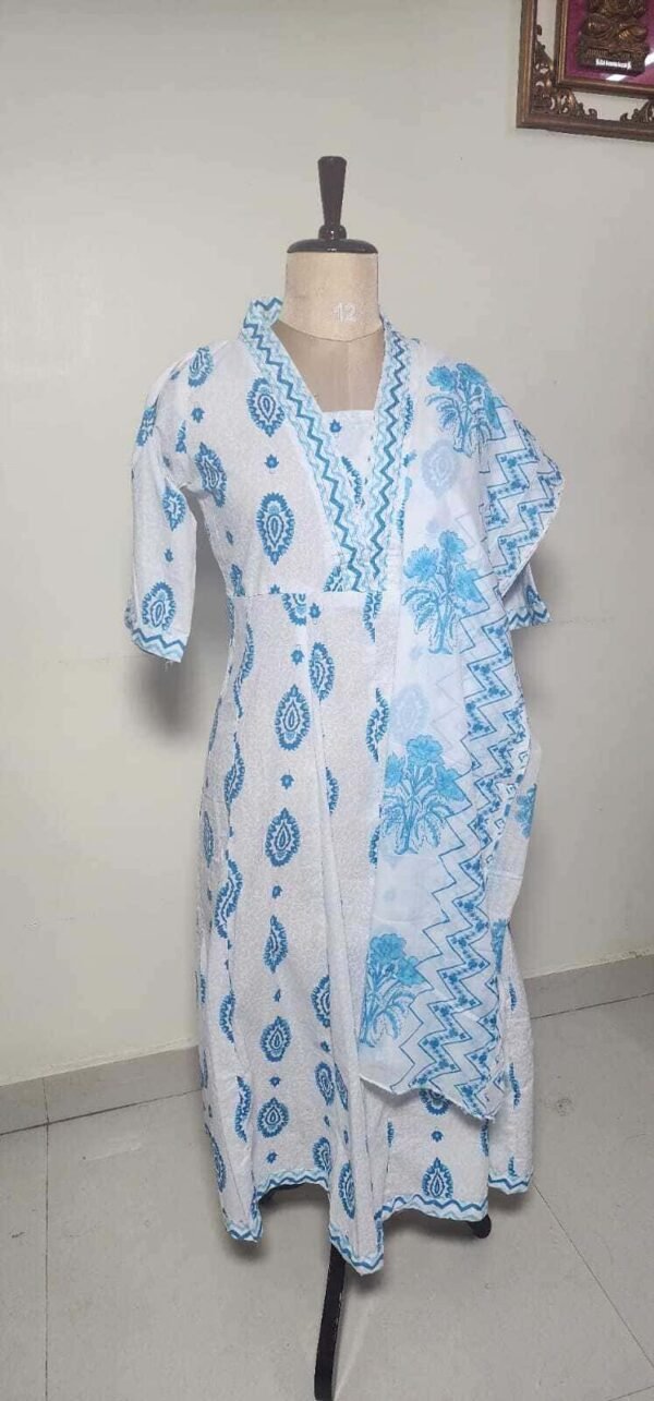 Whited and blue designed three piece set